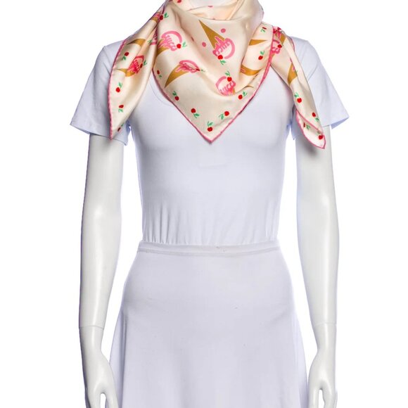 NWT GUCCI Silk Scarf Ice Cream Print Pink Ivory RARE Cherries Large w/ *Box MINT - Picture 8 of 13
